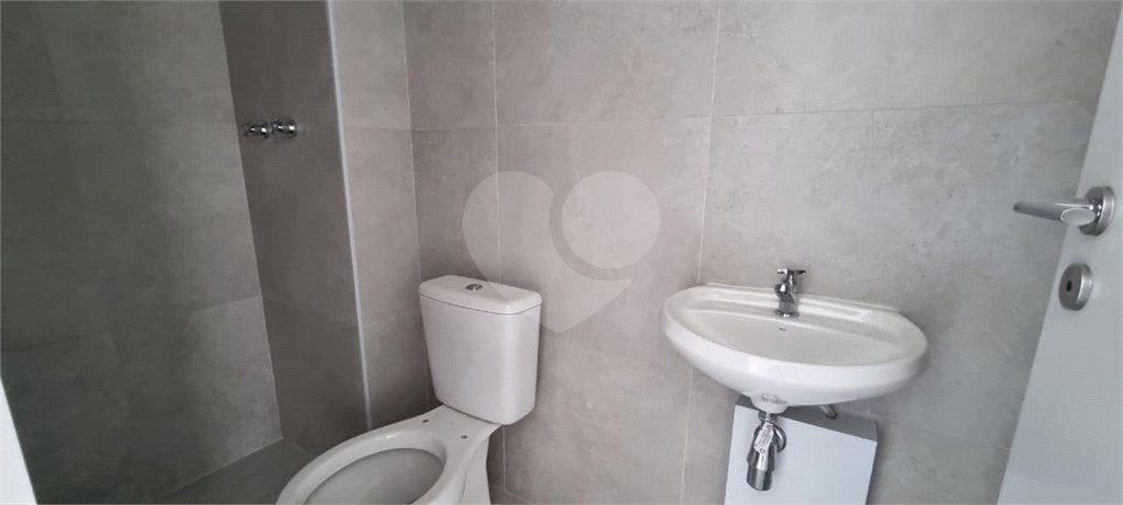 Apartamento à venda com 3 suítes em Moema, São Paulo, SP