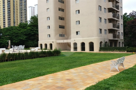 Apartamento à venda com 3 quartos em Vila Suzana, São Paulo, SP