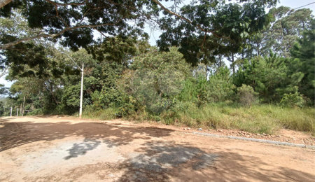 Terreno à venda no condomínio Residencial Sitio da Hortensias, São Roque - SP