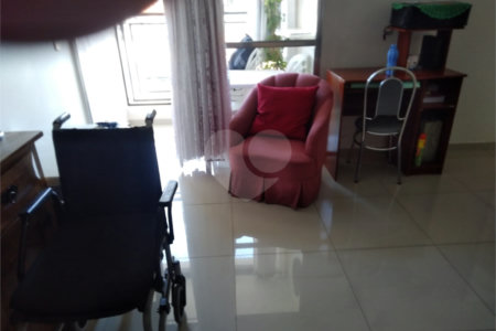 Apartamento à venda com 3 quartos, sendo 1 suíte, em Parque Santana, Mogi das Cruzes, SP