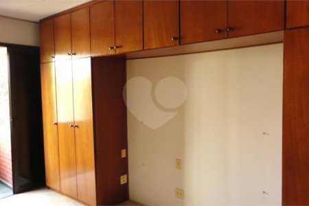 Apartamento à venda com 3 quartos, sendo 1 suíte, em Vila Andrade, São Paulo, SP