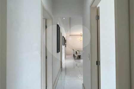 Apartamento à venda com 3 suítes em Vila Andrade, São Paulo, SP