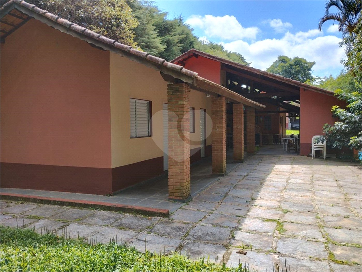 Chácara à venda com 5 quartos, sendo 4 suítes, em Week-end, Jarinu, SP