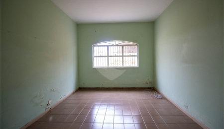 Casa à venda ou para alugar com 4 quartos, sendo 1 suíte,  no Centro, São Roque, SP