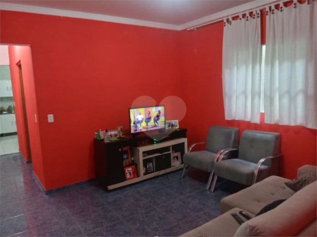 Sobrado à venda com 4 quartos em Tremembé, São Paulo, SP