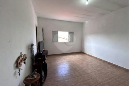 Casa à venda com 2 quartos, sendo 1 suíte, em Jardim Thomaz Guedes, Tatuí, SP