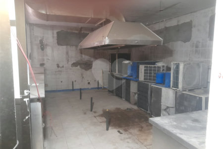 Salão à venda ou para alugar em Vila Azevedo, São Paulo, SP