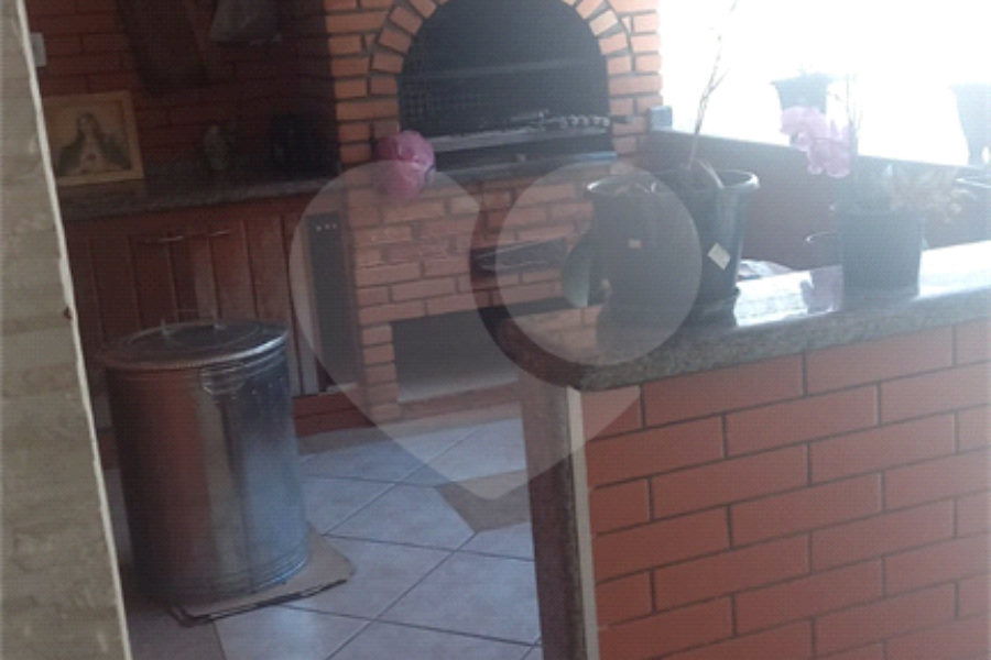 Casa à venda com 5 quartos, sendo 2 suítes, em Jardim Santa Clara, Guarulhos, SP