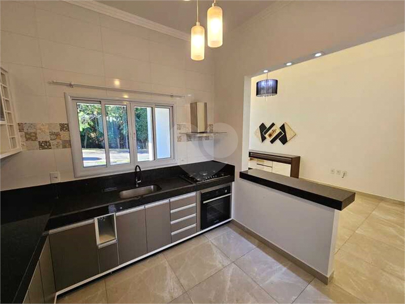 Casa à venda com 3 quartos, sendo 1 suíte, no condomínio Vista Verde, Indaiatuba - SP