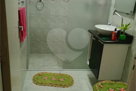 Sobrado à venda com 2 quartos, sendo 1 suíte, em Chora Menino, São Paulo, SP