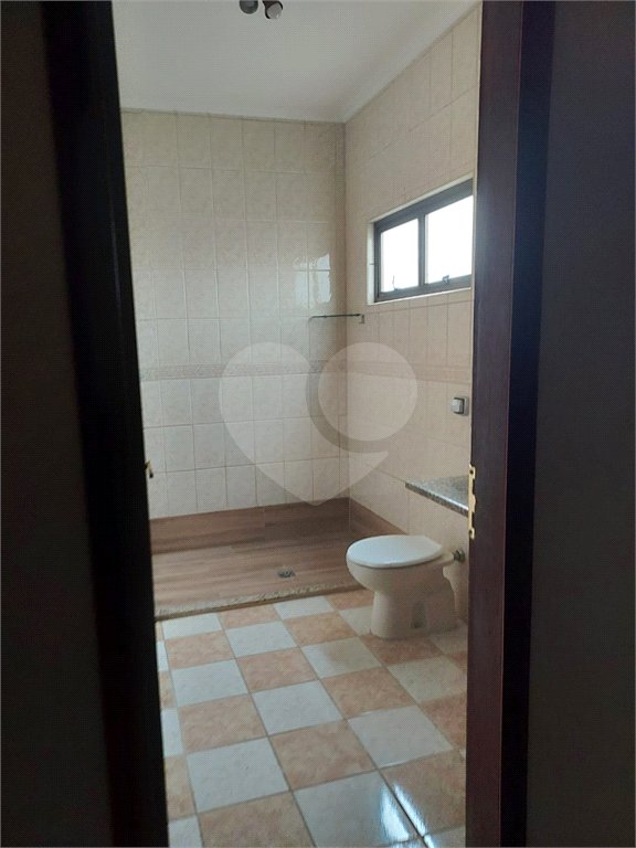 Sobrado à venda com 3 quartos, sendo 1 suíte,  em Jardim Regina, Indaiatuba, SP