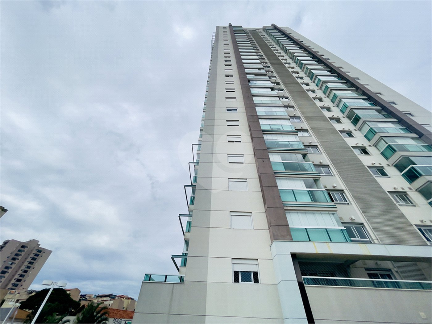 Apartamento à venda com 2 suítes em Vila Scarpelli, Santo André, SP