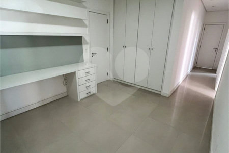 Apartamento à venda com 3 suítes em Vila Andrade, São Paulo, SP
