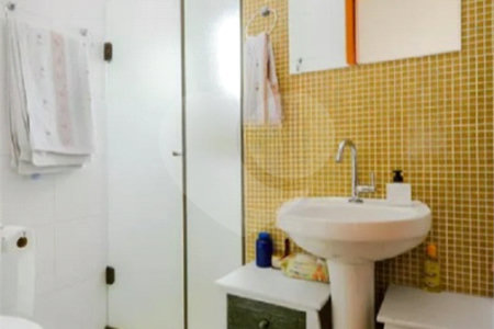 Casa à venda com 3 quartos, sendo 1 suíte, em Parque Continental I, Guarulhos, SP