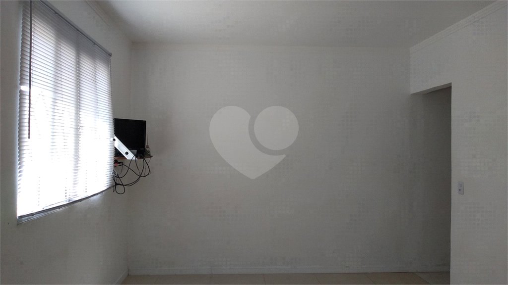 Casa à venda com 3 quartos, sendo 1 suíte, em Vila Mariana, São Paulo, SP