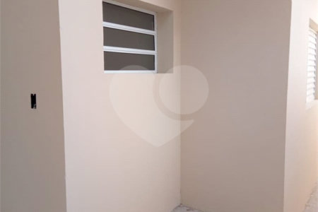 Casa à venda com 2 quartos, sendo 1 suíte,  em Reneville, Mairinque, SP