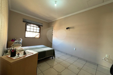 Casa à venda com 3 quartos, sendo 1 suíte, em Vila Galvão, Guarulhos, SP