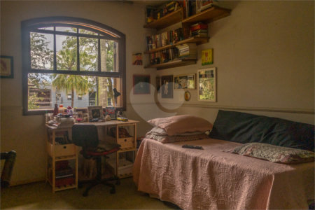 Casa à venda com 3 quartos, sendo 2 suítes, em Granja Julieta, São Paulo, SP
