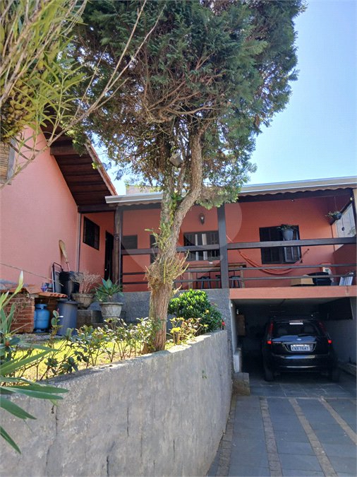 Casa Térrea à venda com 3 quartos, sendo 1 suíte, em Vila Pomar, Mogi das Cruzes, SP