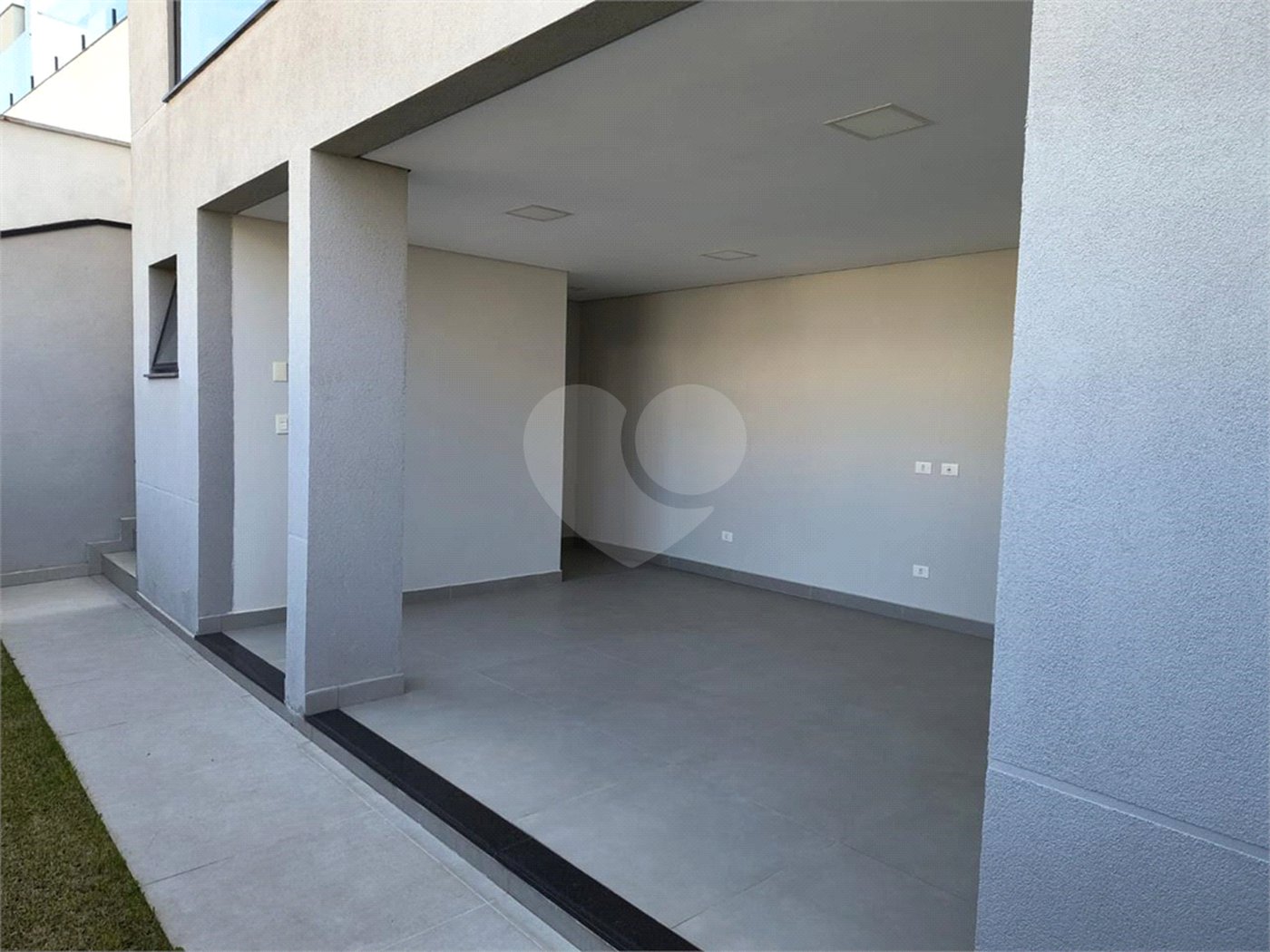 Casa à venda com 3 quartos, sendo 1 suíte, no condomínio Bella Città - Fazenda Rodeio, Mogi das Cruzes - SP