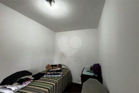 Sobrado à venda com 4 quartos, sendo 1 suíte, em Vila Ester (zona Norte), São Paulo, SP