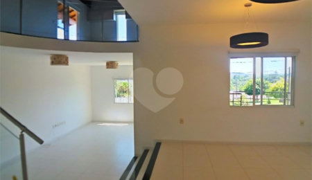 Casa à venda com 3 suítes no condomínio Terras de São Francisco, Vinhedo - SP