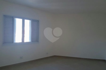 Sobrado à venda com 3 quartos, sendo 1 suíte, em Jardim Prudência, São Paulo, SP