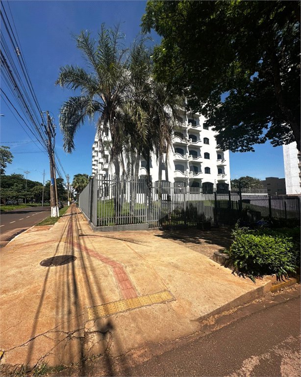 Apartamento à venda com 2 quartos, sendo 1 suíte, no Centro, Ponta Porã, MS