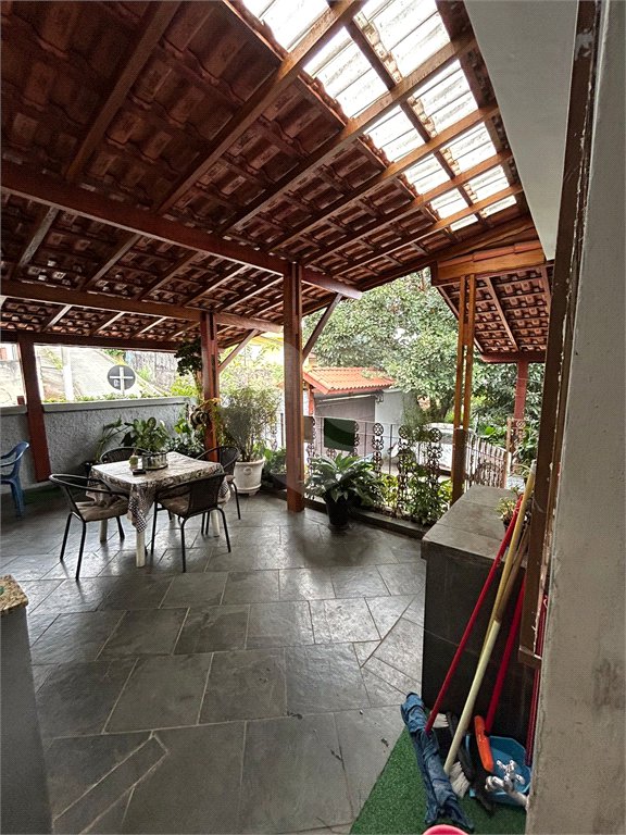 Casa à venda com 3 quartos em Parque Sonia, São Paulo, SP