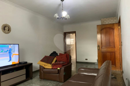 Sobrado à venda com 3 quartos em Jardim Oriental, São Paulo, SP