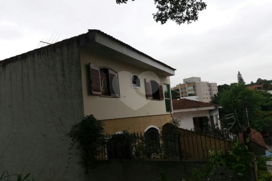 Sobrado à venda com 4 quartos, sendo 2 suítes, em Tremembé, São Paulo, SP