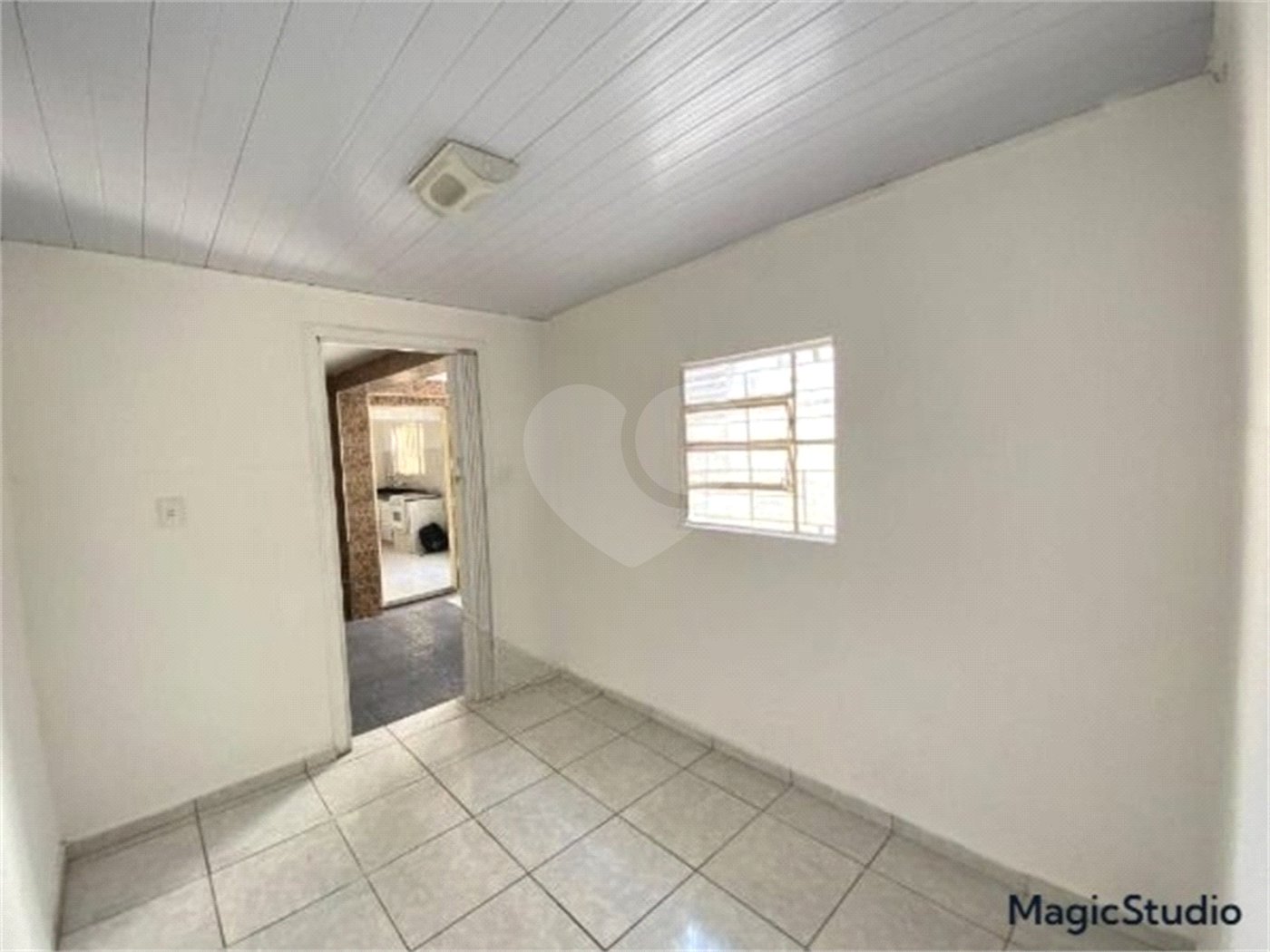 Casa com 224m², 3 dormitórios, 4 vagas, à venda na Vila Ema.