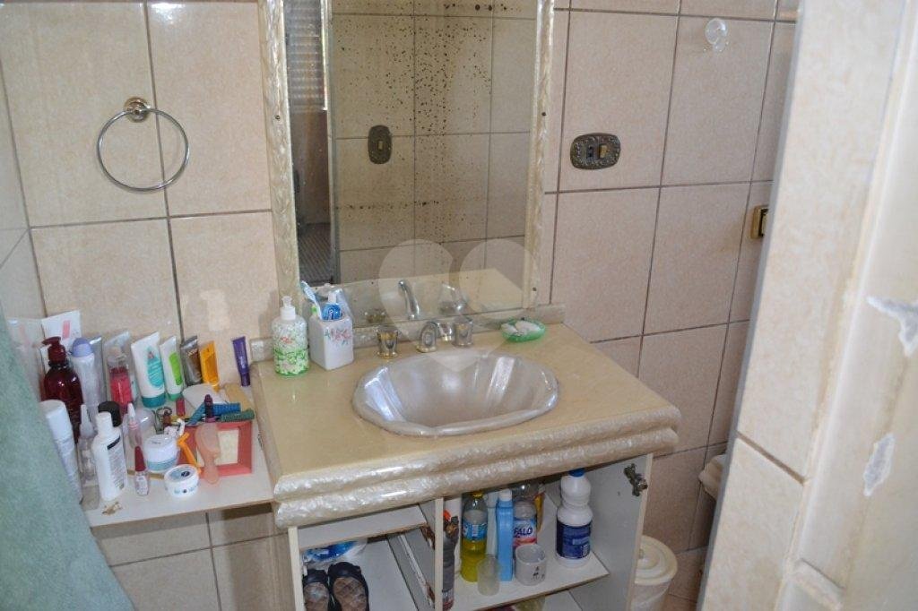 Sobrado à venda com 2 quartos em Vila Nivi, São Paulo, SP