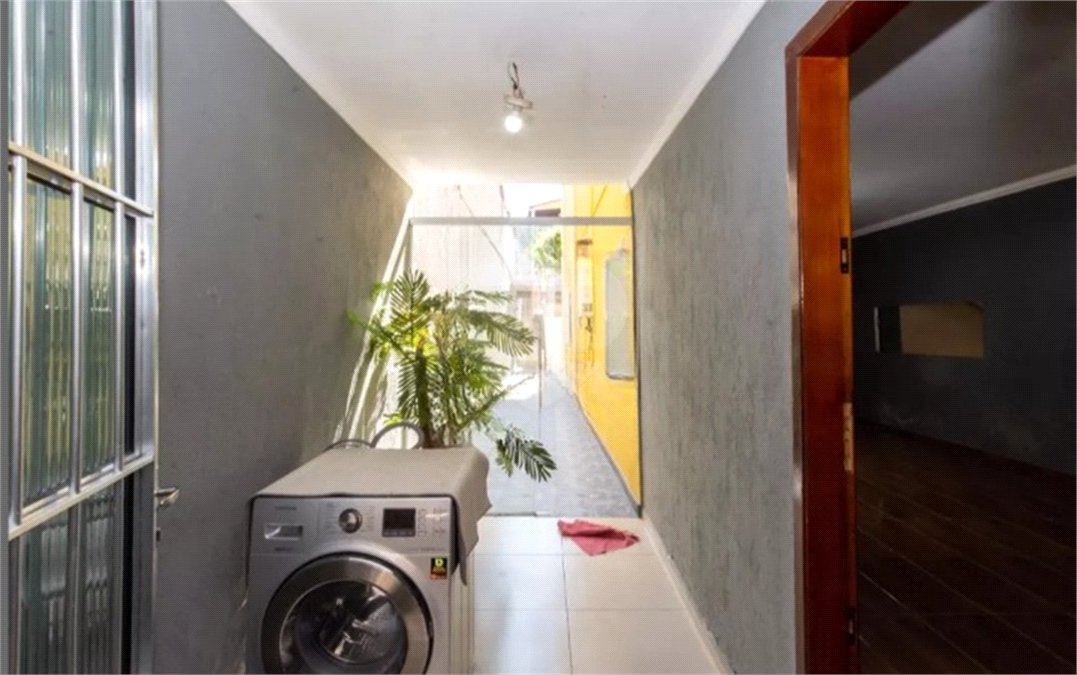Casa à venda com 5 quartos, sendo 1 suíte, em Vila Rosália, Guarulhos, SP