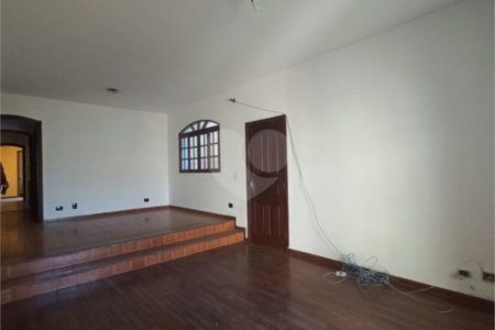 Sobrado à venda com 3 quartos, sendo 1 suíte,  em Jardim Bonfiglioli, São Paulo, SP