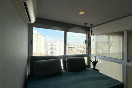 Apartamento à venda com 3 quartos, sendo 2 suítes, em Cerqueira César, São Paulo, SP