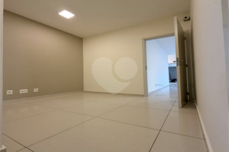 Apartamento para alugar com 2 quartos, sendo 1 suíte,  em Vila Suissa, Mogi das Cruzes, SP
