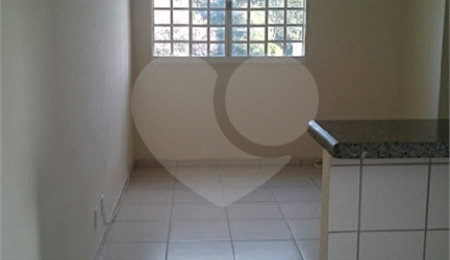 Apartamento à venda com 2 quartos em Vila Pelicano, São Carlos, SP