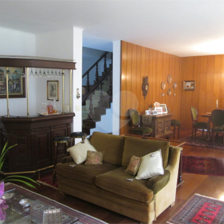 Casa à venda com 4 quartos, sendo 2 suítes, em Jardim Guedala, São Paulo, SP