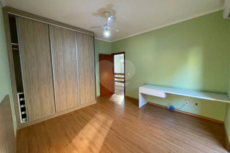 Casa para alugar com 3 suítes no condomínio Bosque de Grevilea, Vinhedo - SP