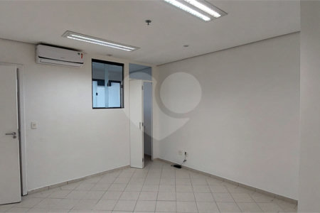 SALA COMERCIAL A VENDA 70M², 2 BANHEIROS, 2 VAGAS, JARDIM AQUARIUS - SÃO JOSÉ DOS CAMPOS/SP.