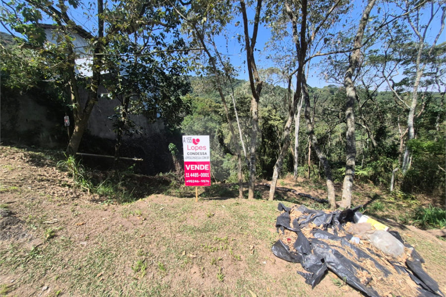 Casa à venda no condomínio Alpes da Cantareira, Mairiporã - SP
