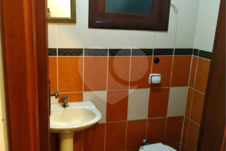 Sobrado à venda com 4 quartos, sendo 2 suítes,  em Instituto de Previdência, São Paulo, SP