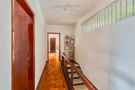 Sobrado à venda com 3 quartos, sendo 1 suíte,  em Jardim Prudência, São Paulo, SP