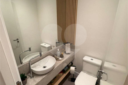 Apartamento à venda com 2 suítes em Vila Firmiano Pinto, São Paulo, SP