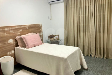 Casa à venda com 3 quartos, sendo 1 suíte, no condomínio Residencial Macaúba, Rondonópolis - MT