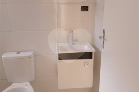 Casa à venda com 2 quartos, sendo 1 suíte,  em Reneville, Mairinque, SP