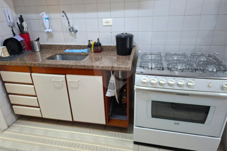 Apartamento à venda com 2 quartos em Parque Maria Domitila, São Paulo, SP