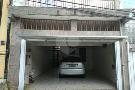 Sobrado à venda com 3 quartos, sendo 1 suíte, em Chora Menino, São Paulo, SP