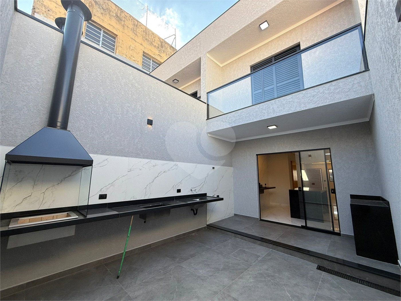 Sobrado à venda com 3 suítes em Vila Carrão, São Paulo, SP